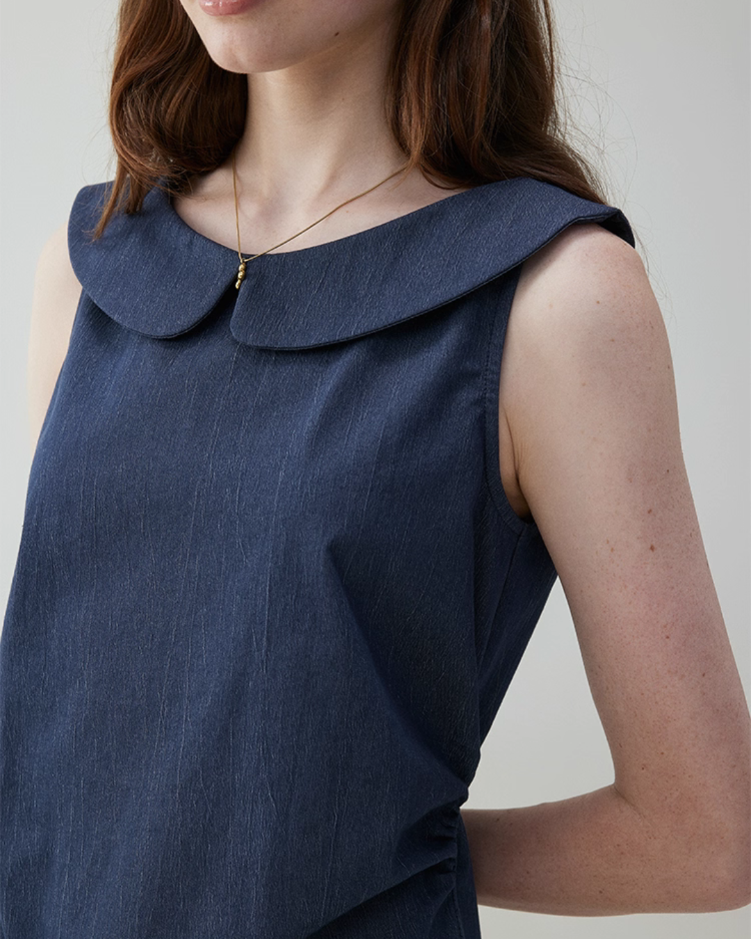 Round Collar Sleeveless Dress VOE0003
