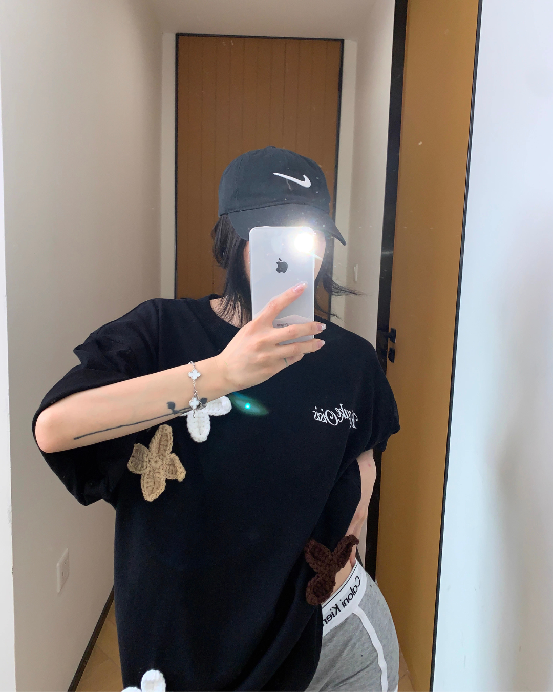 Floral Embroidery T-Shirt YLS0860