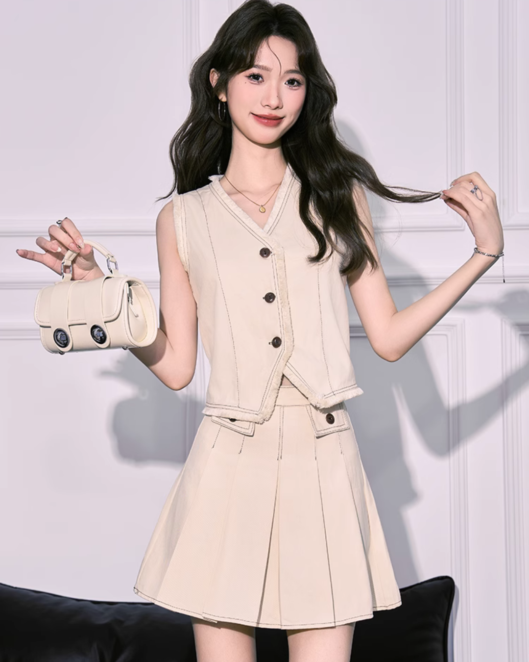 V-Neck Classic Vest & Pleated Skirt MNX0004