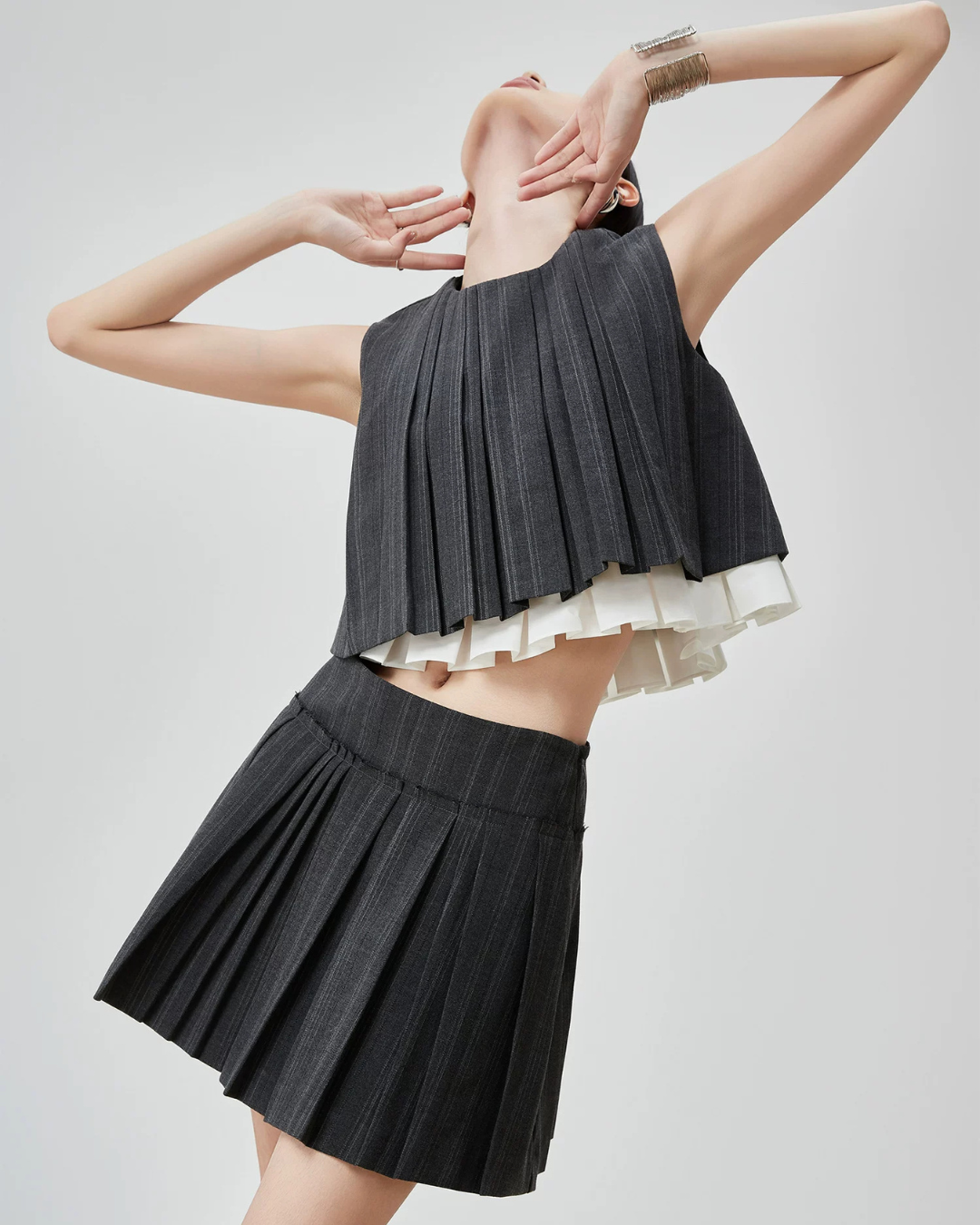 Cropped Striped Sleeveless / Box Pleat Skirt FER0315