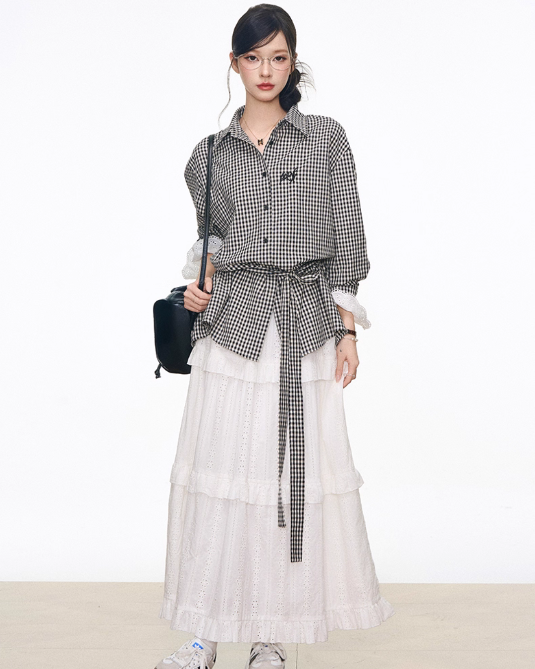 Black Grid Patchwork Lace Shirt / White Hollow Cake Long Skirt WEO0067