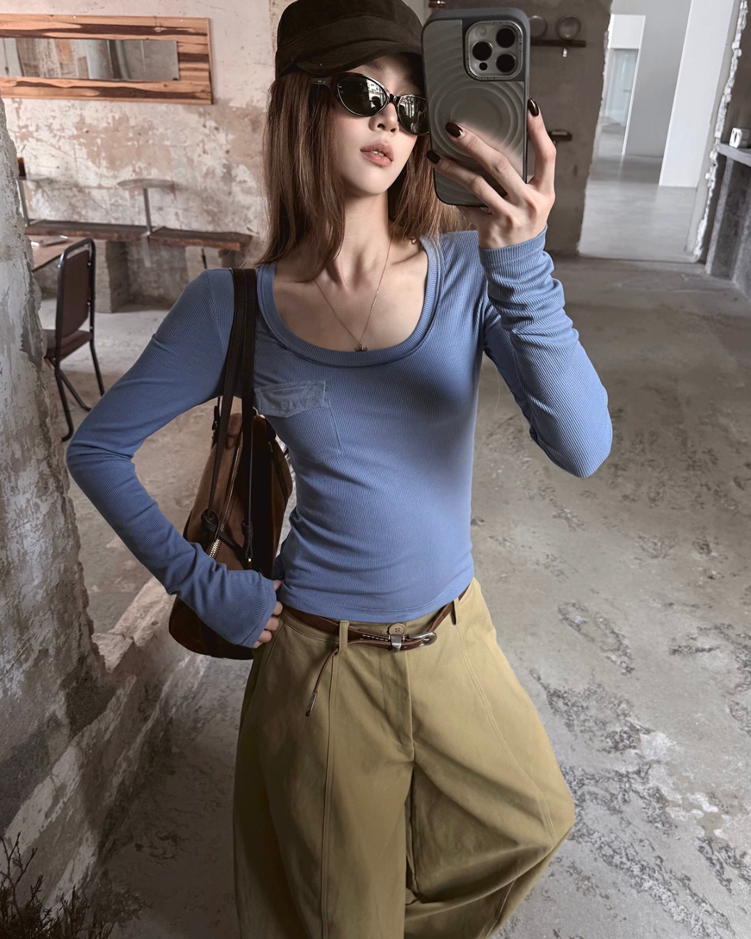 U-Neck Pocket Long Sleeve T-Shirt WWP0005