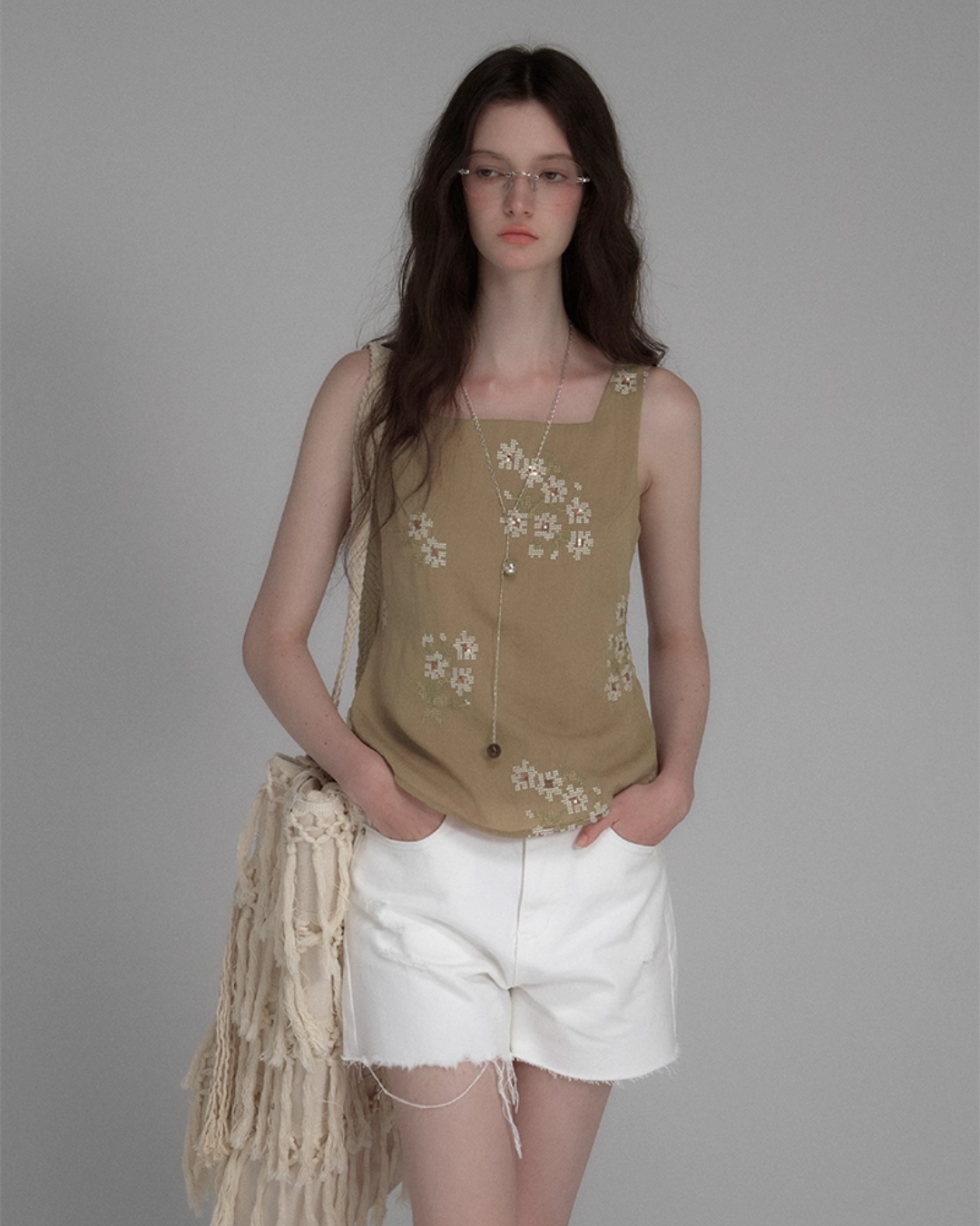 Back Open Floral Embroidery Top USY0002