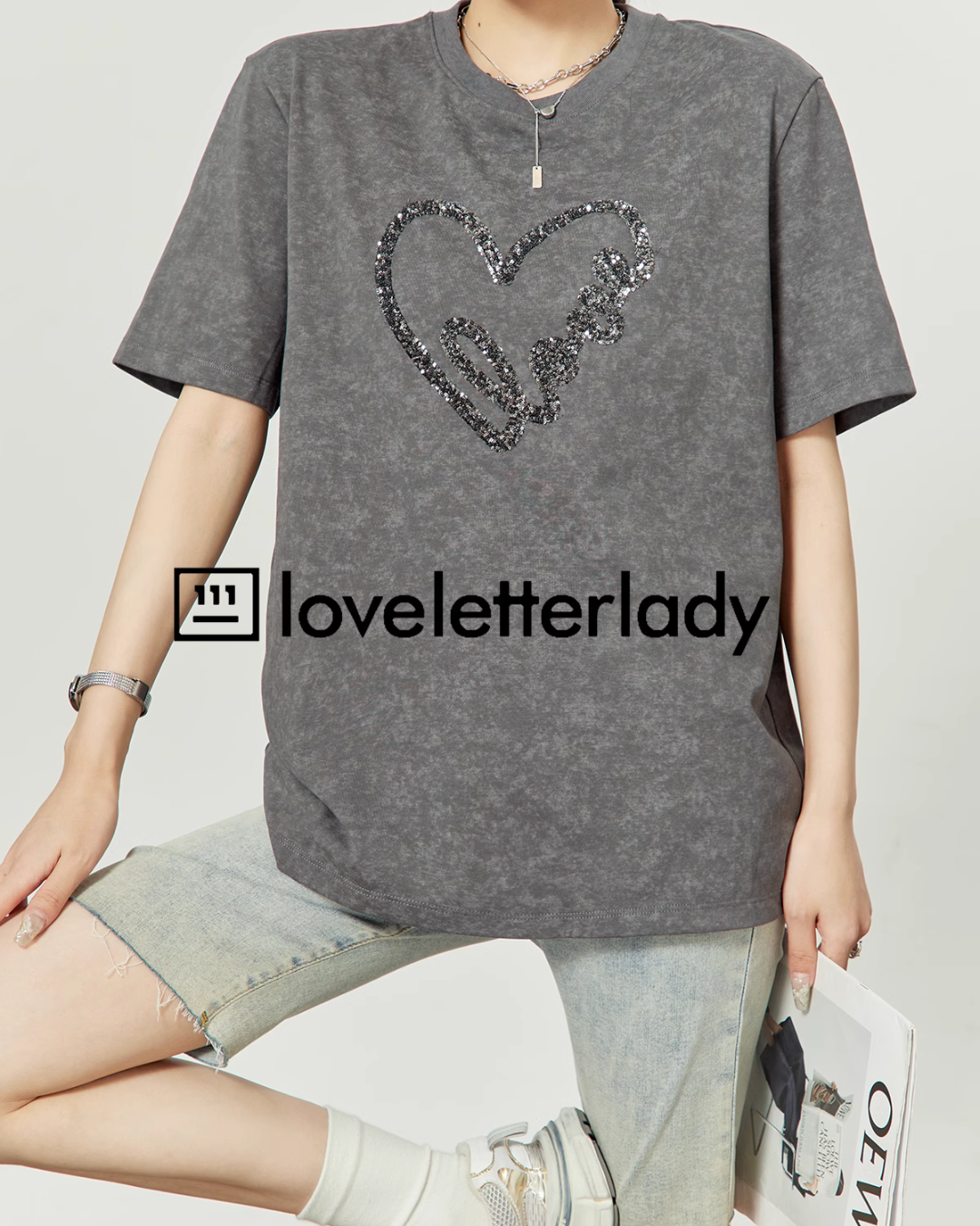 Gray Heart Logo T-shirt LLA0221