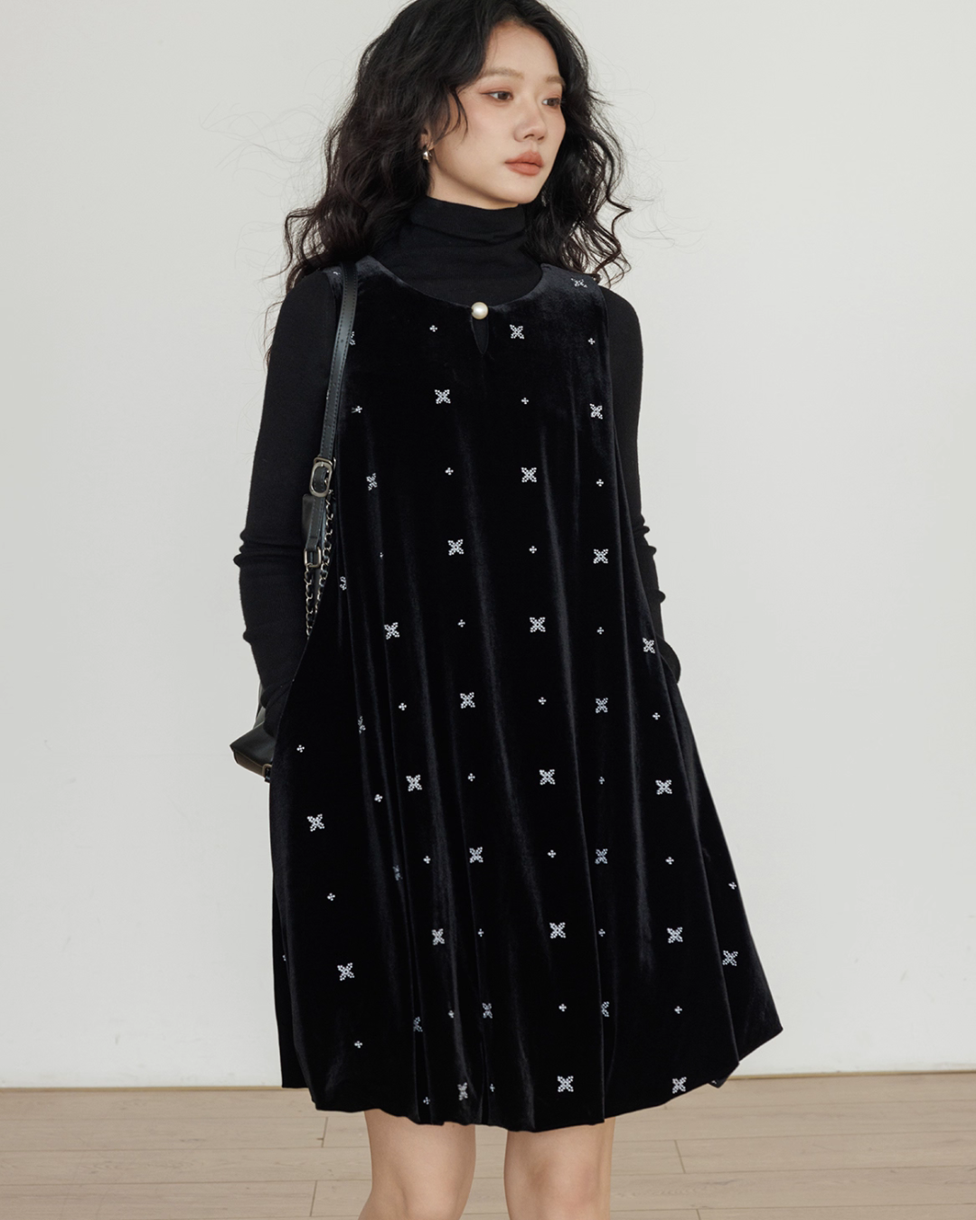 Round Neck Embroidered Vest Dress VAS0166