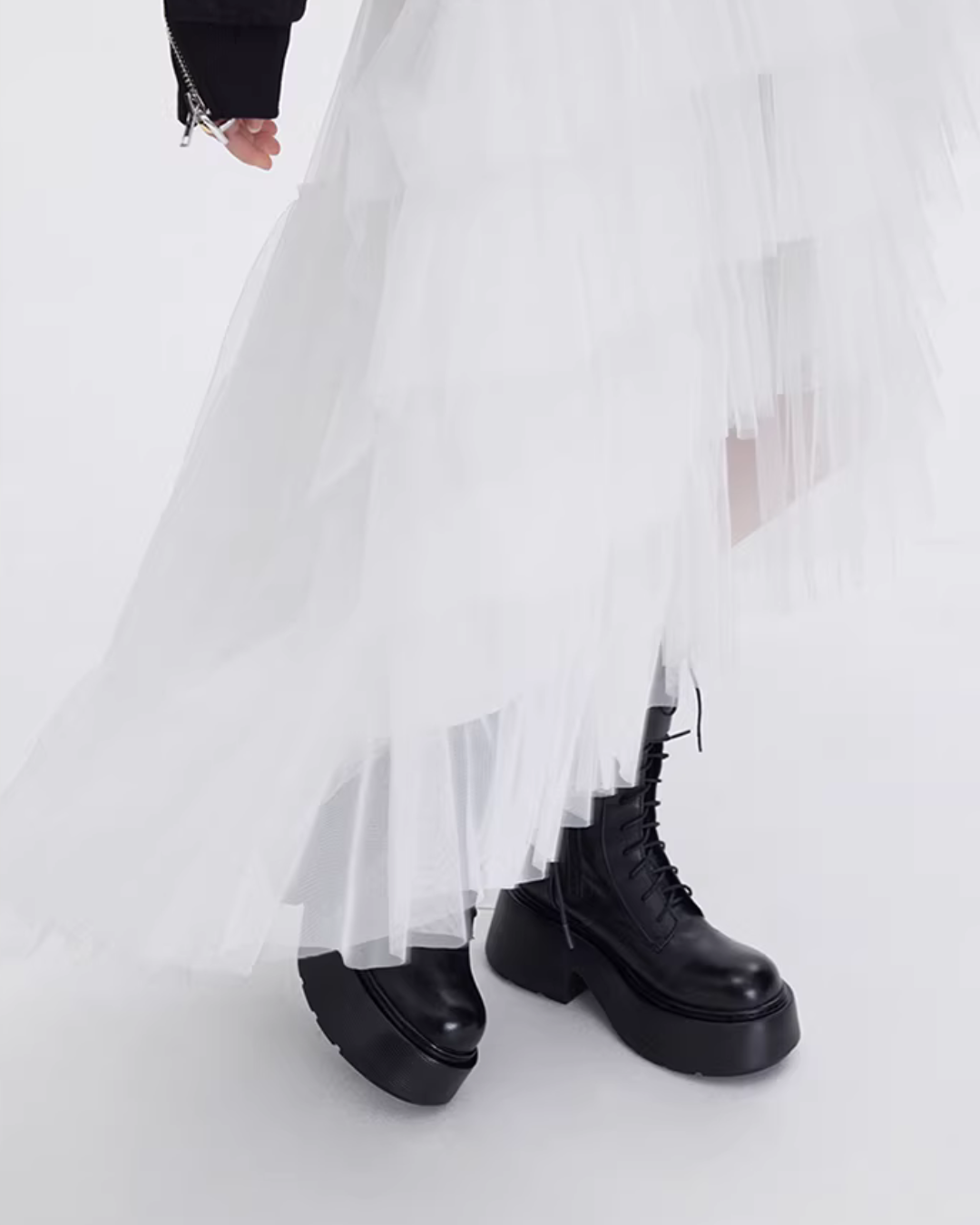 Buckled Irregular Tulle Skirt SHN0006
