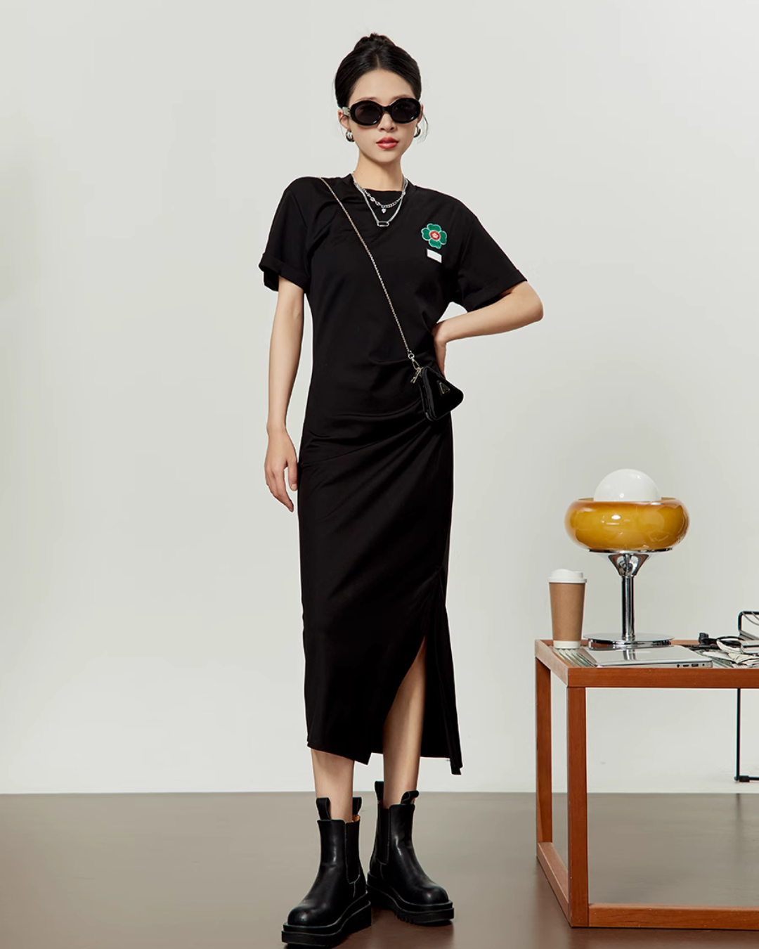 Black Short Sleeve Crew Neck Dress LLA0045