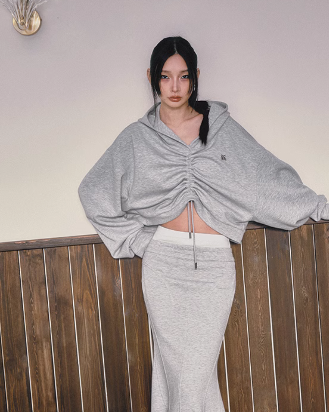 Shearled Cropped Hoodie / Mermaid Long Skirt IMC0037