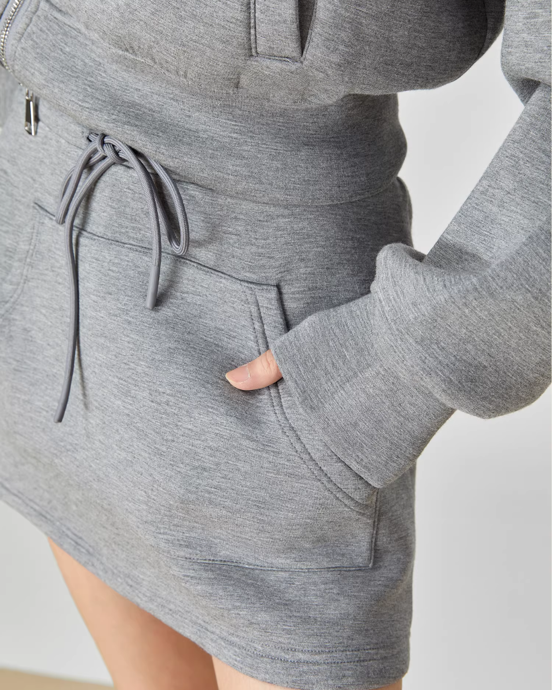 Gray Sequin Hood Jacket / A-Line Half Skirt  FER0039