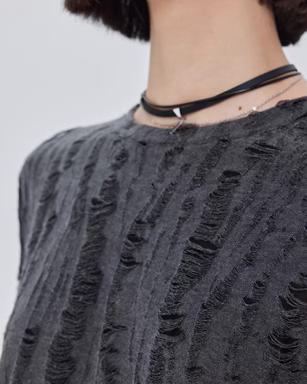 Irregular Damage Short-Sleeve T-Shirt SHN0041