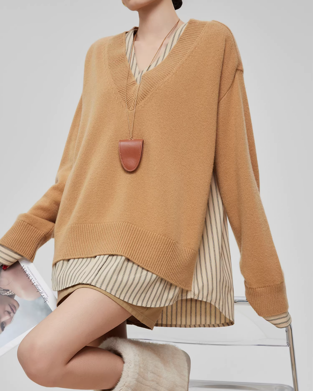 V-Neck Long Sleeve Knit Docking Shirt FER0037