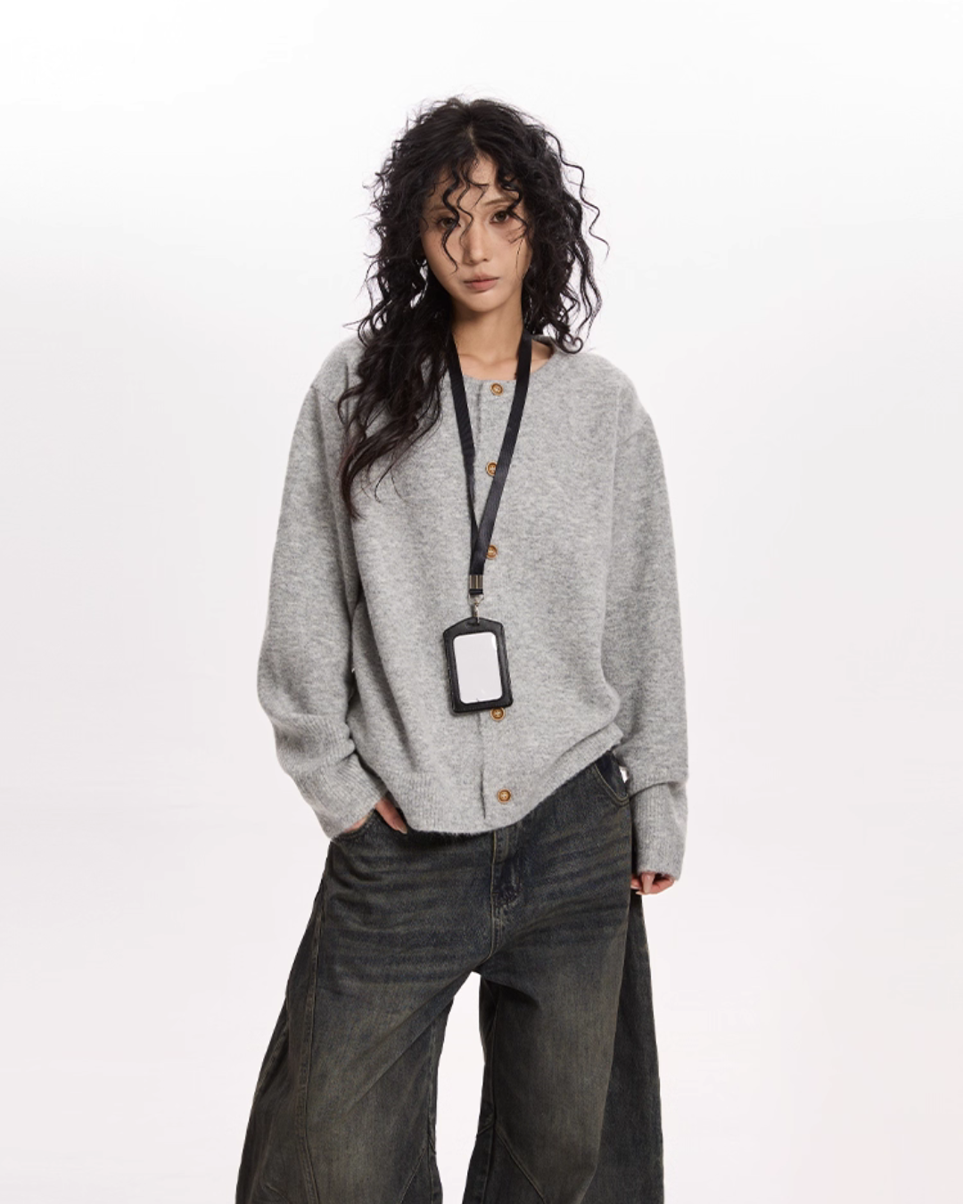 Round Neck Knit Cardigan VAT0007