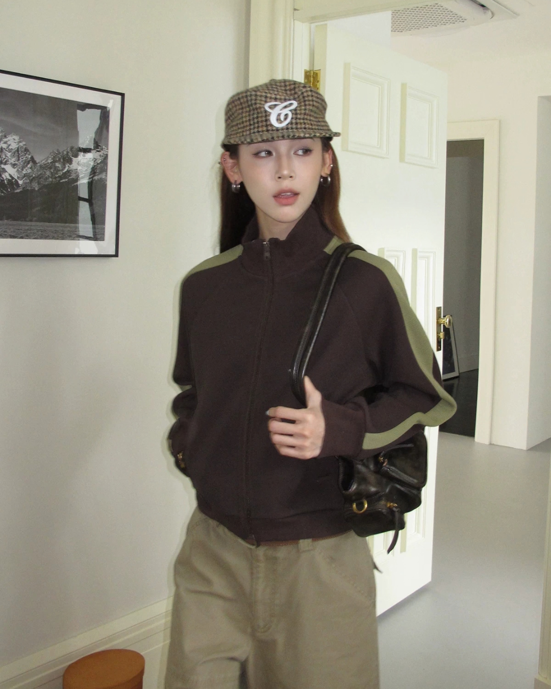Contrast Sideline Zip Track Jacket WWP0016