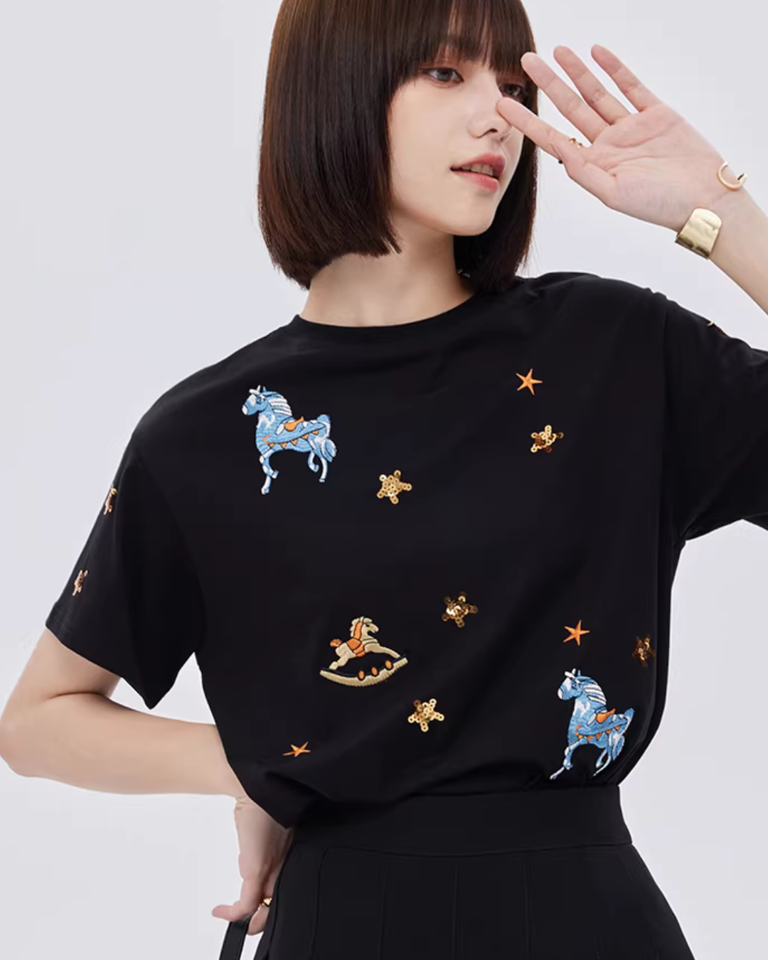 Embroidered Short-Sleeve T-Shirt SHN0004