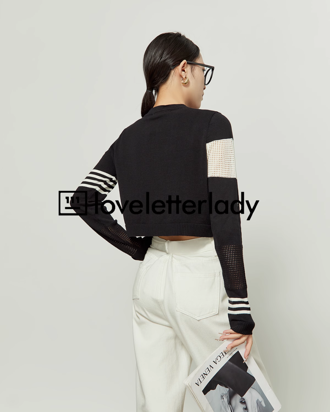 Black & White Striped Knit Sweater LLA0253