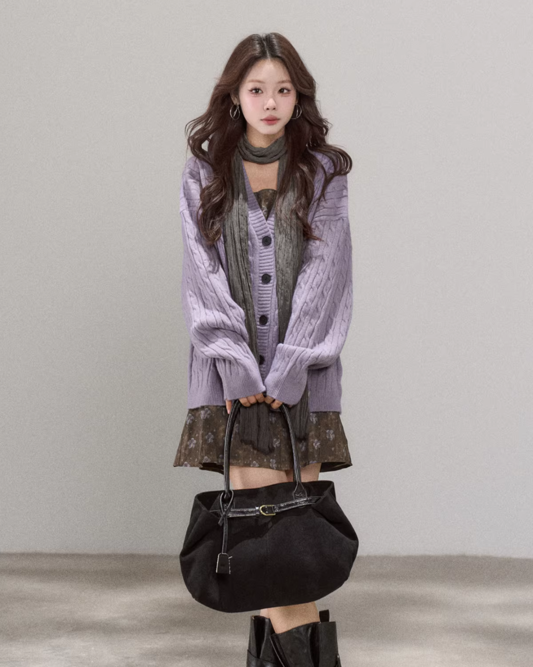 V-Neck Cable Knit Cardigan WDB0027