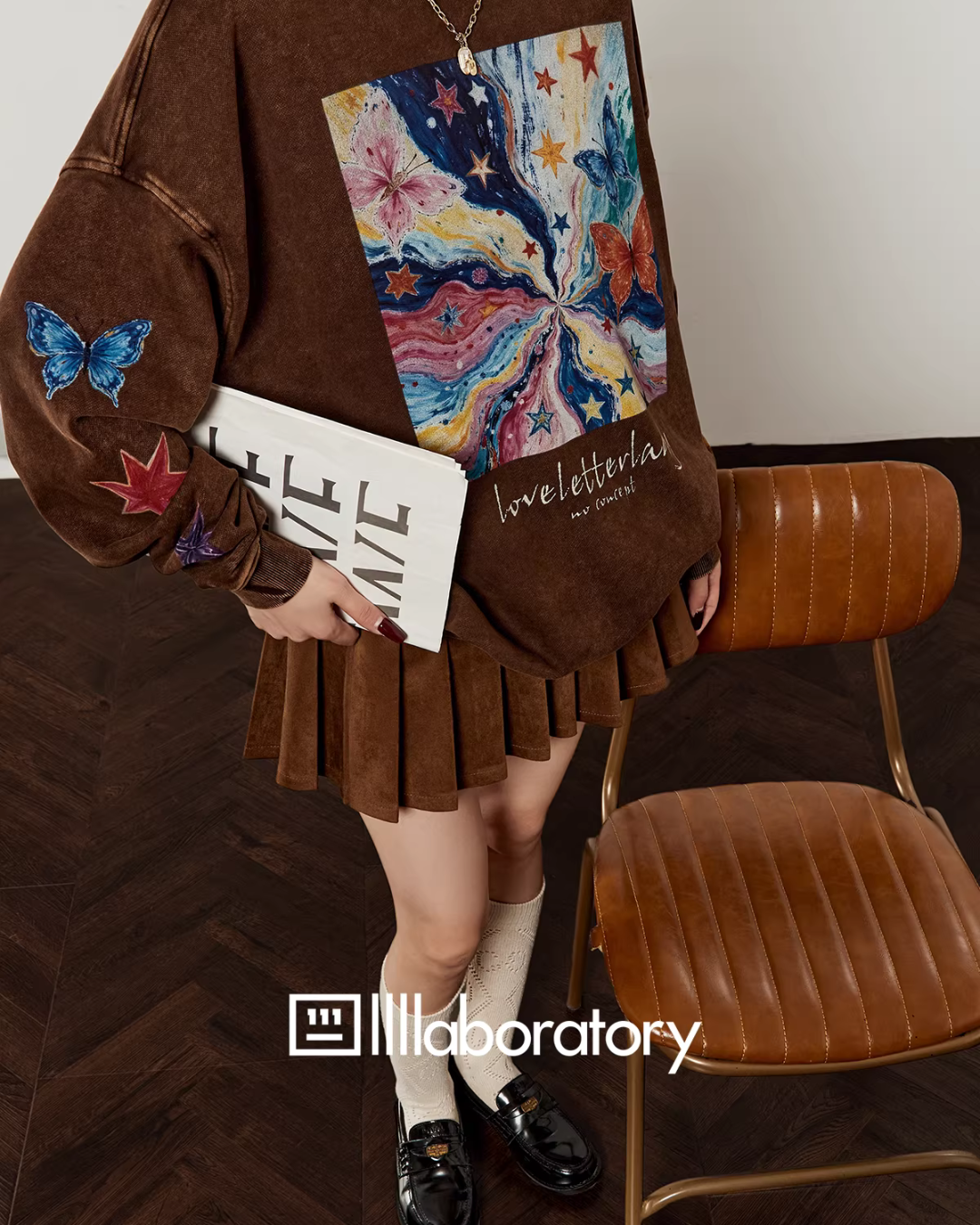 Big Print Sweatshirt Top / Pleated Skirt LLA0646