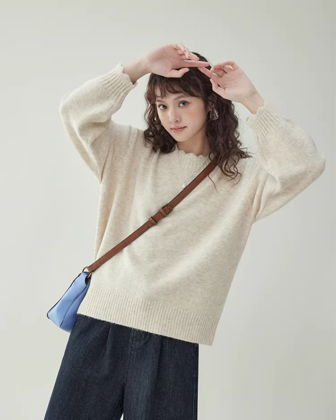 Lace Collar Long-Sleeve Top AMU0046