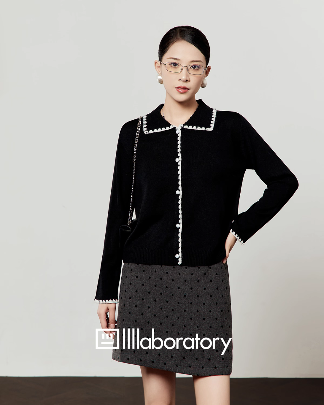 Slim Fit Knit Cardigan / Polka Dot Mini Skirt LLA0548