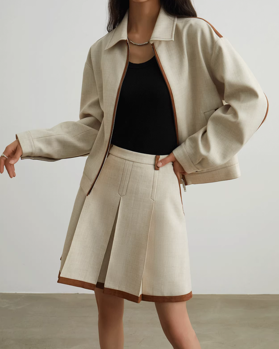 Color-Blocked Line Zip Jacket / Line Mini Skirt  SUY0032