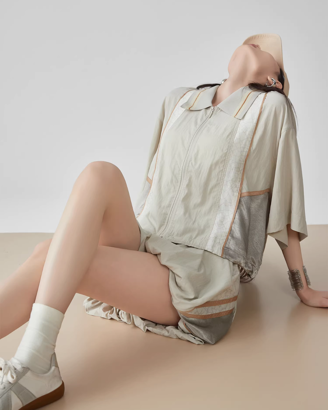 Line Short-Sleeve Jacket / Balloon Short Pants FER0060