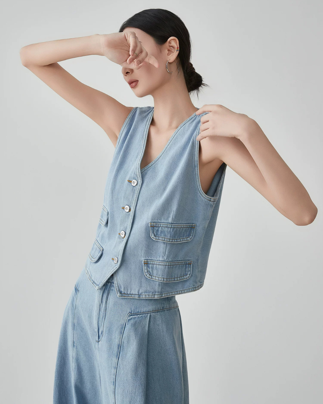 Denim V-neck Vest / Denim Wide Relaxed Pants FER0269