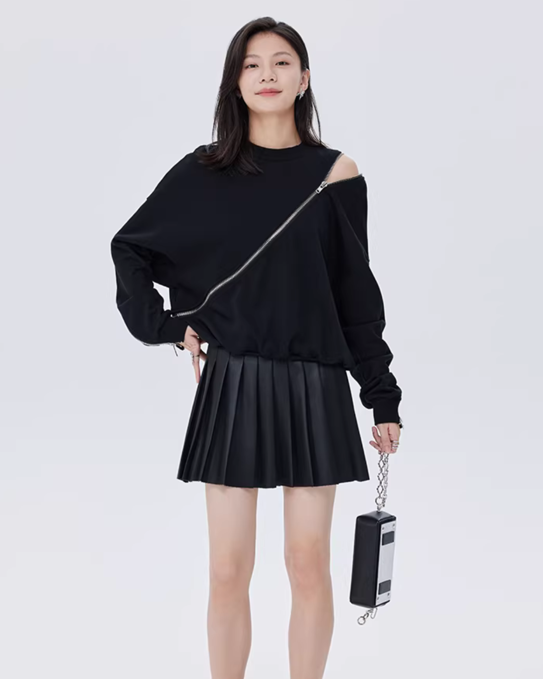 Diagonal Zip Design Long-Sleeve Top SHN0023