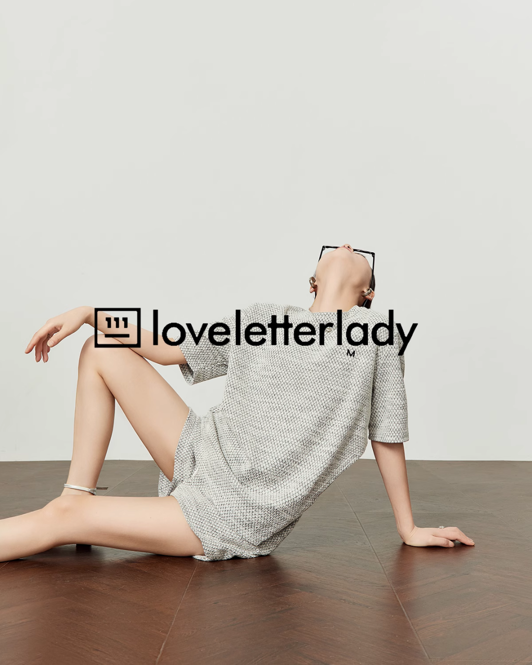 Gray Chiffon Short Sleeve Tops / Short Pants LLA0449