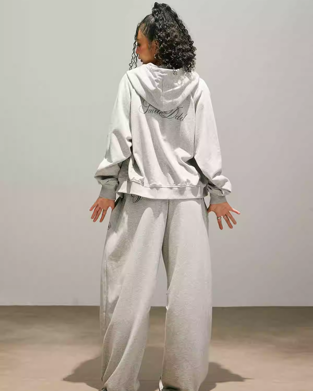 Back Logo Zip Hoodie / Sweatpants SMD0010