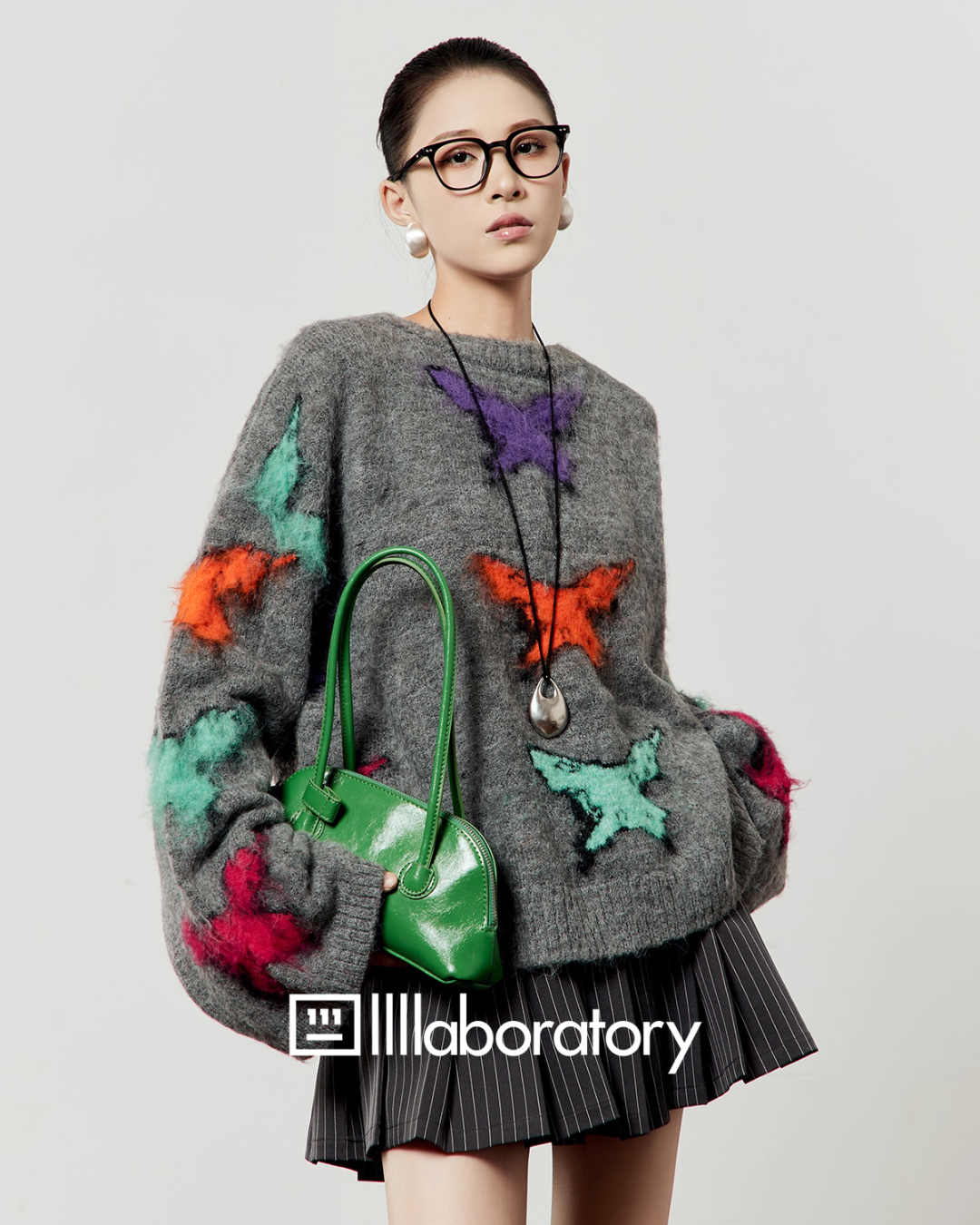 Round Knit Top / Striped A-Line Mini Skirt LLA0550