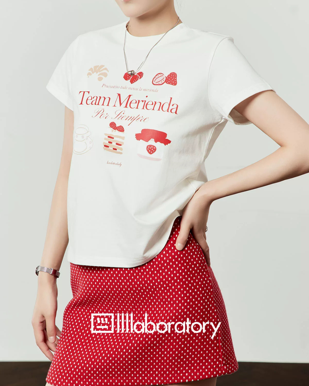 Graphic Short-Sleeve T-Shirt / Polka Dot Mini Skirt LLA0650