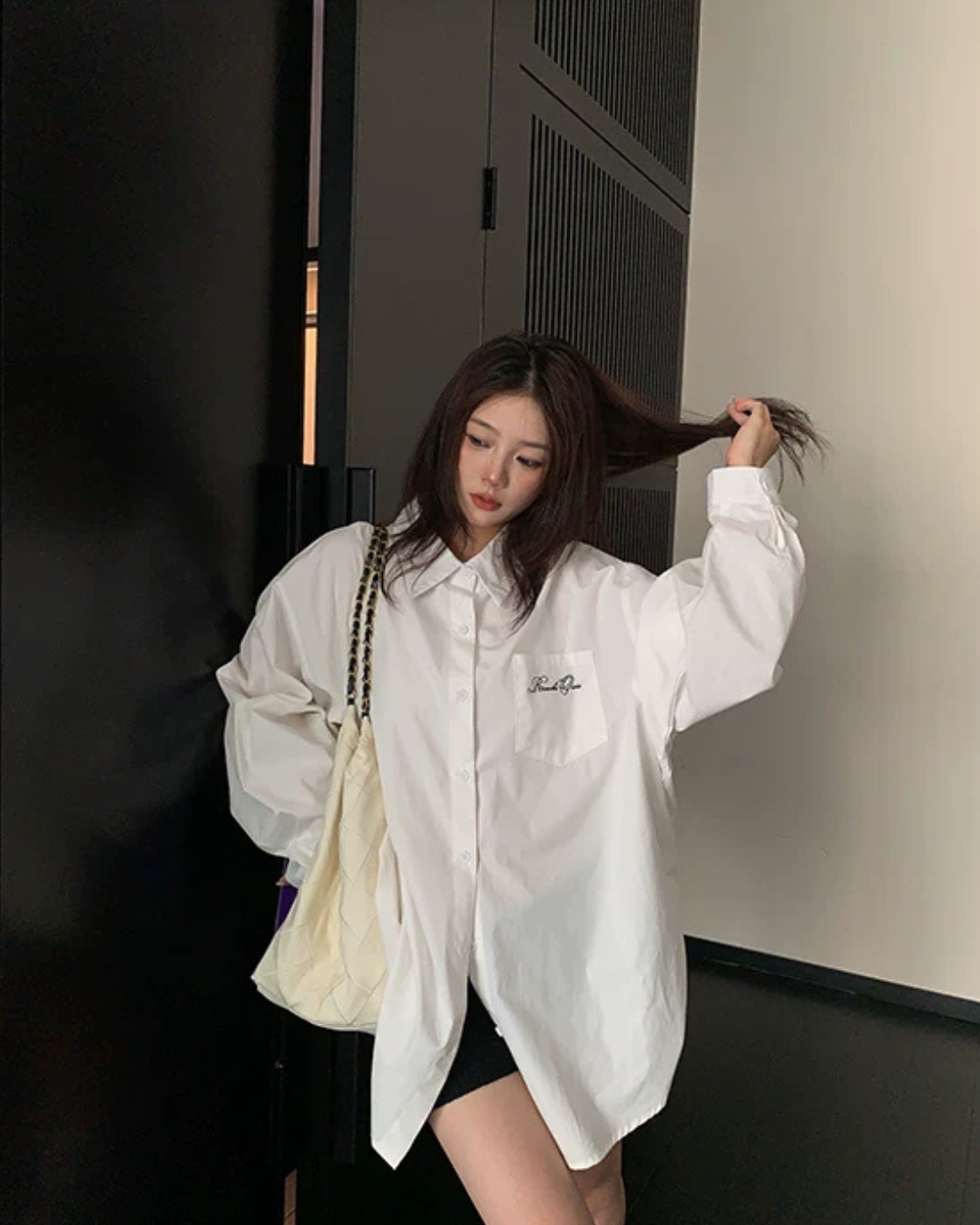 Relaxed Black Long-Sleeve Shirt YLS1028
