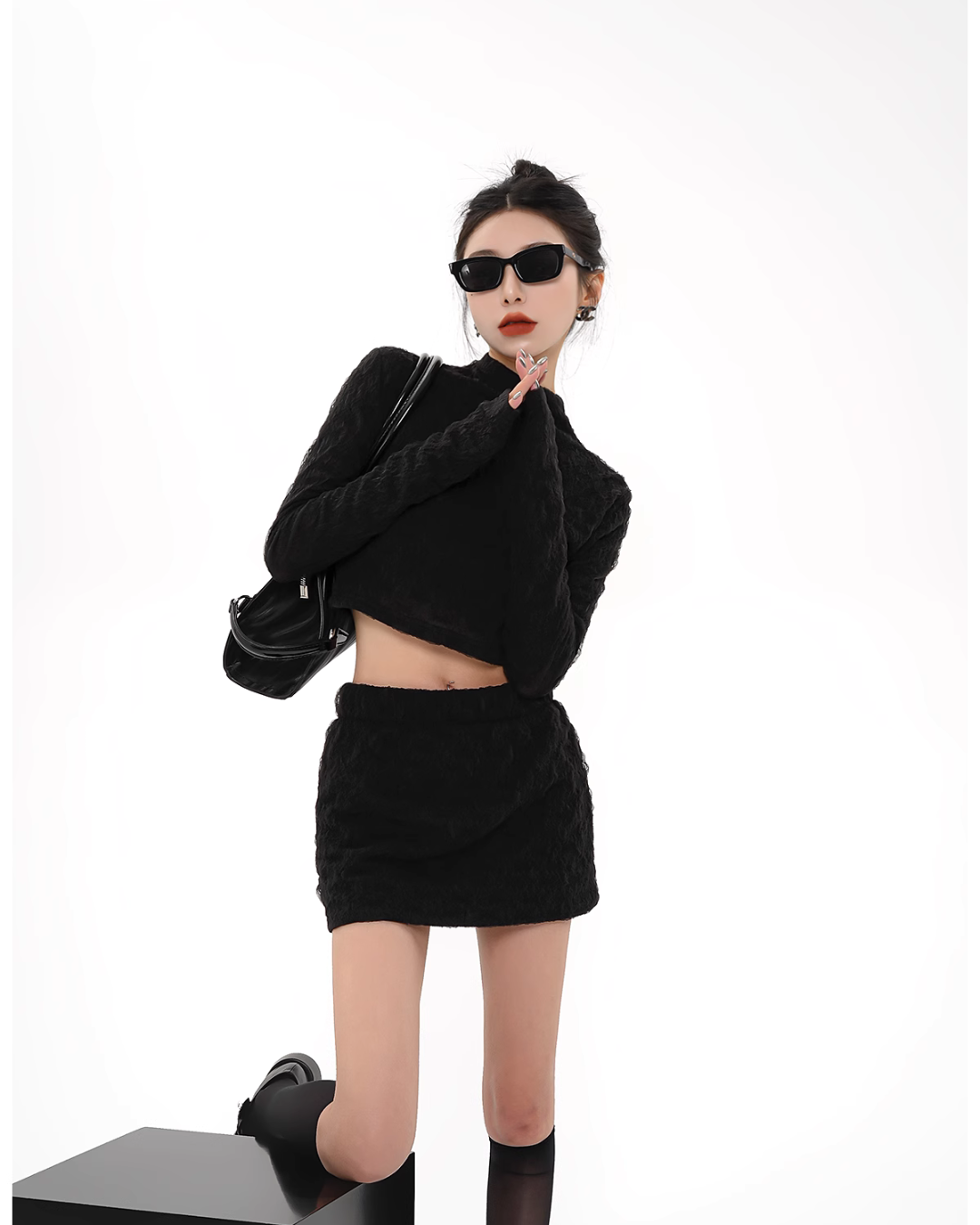 Cropped Mock Neck Tops / Trapezoidal Mini Skirt SRS0270