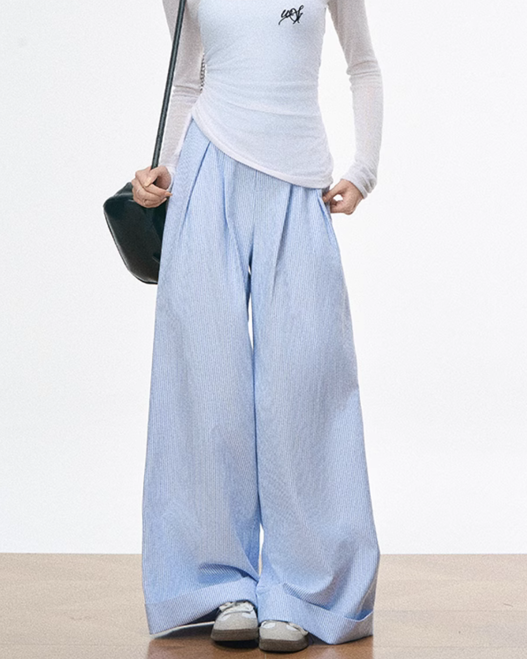 Blue Halter Top / White Tops / Striped Wide Pants WEO0051
