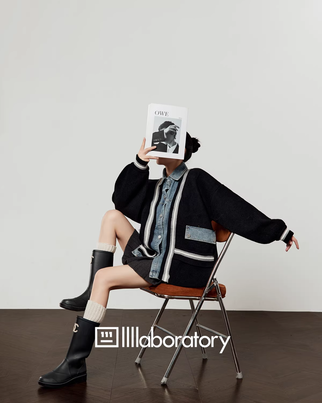 Denim Shirt Docking Knit Cardigan / Pleated Skirt LLA0647