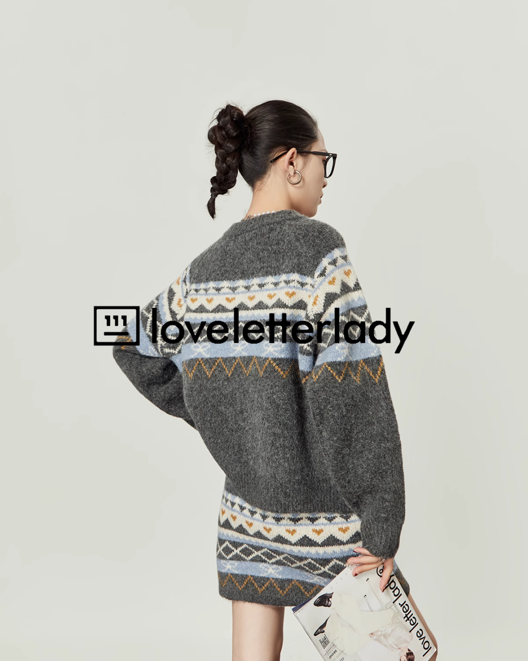 Round Neck Gray Knitted Cardigan / Mini Skirt LLA0401