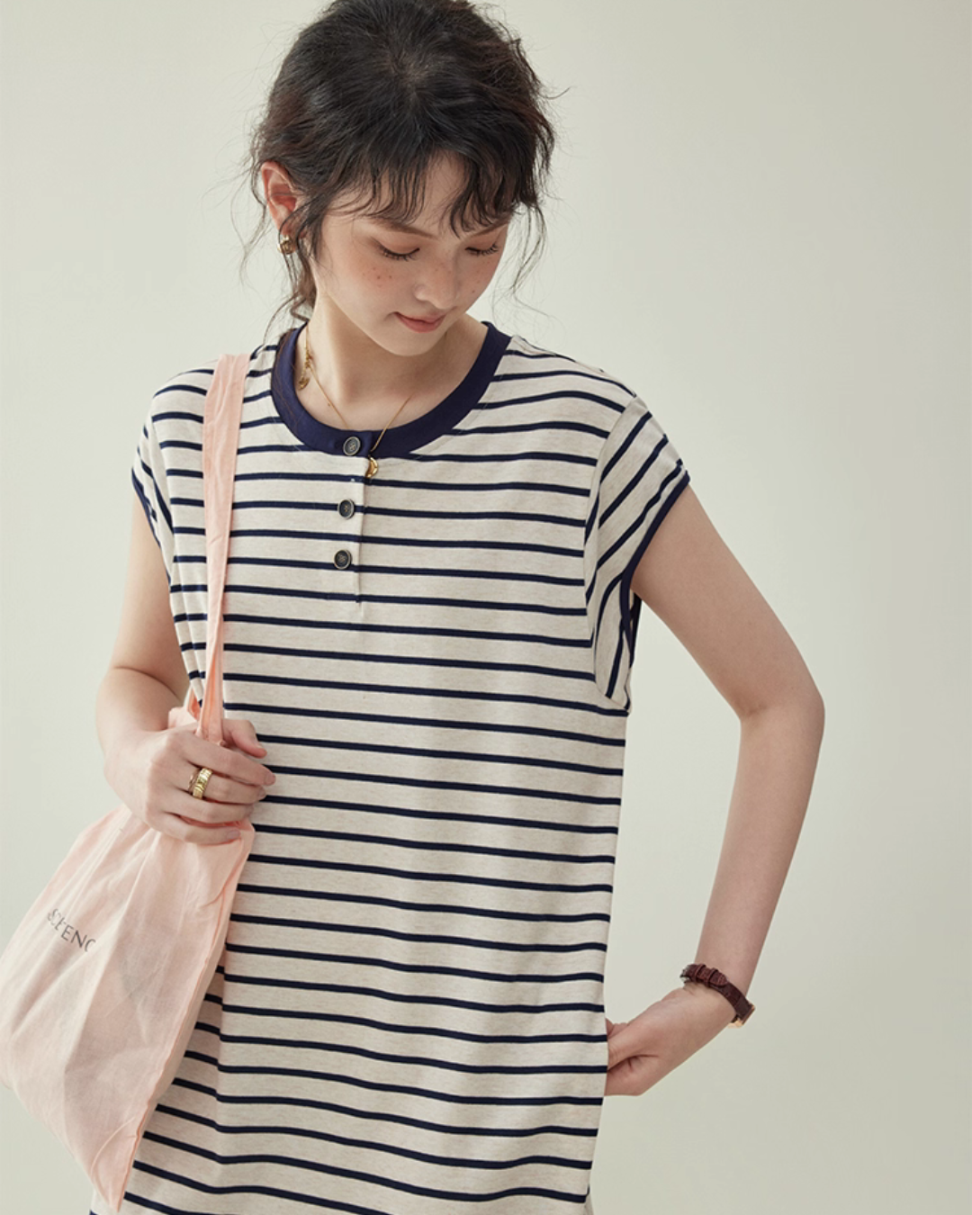 Striped Round Neck T-Shirt Dress AMU0037