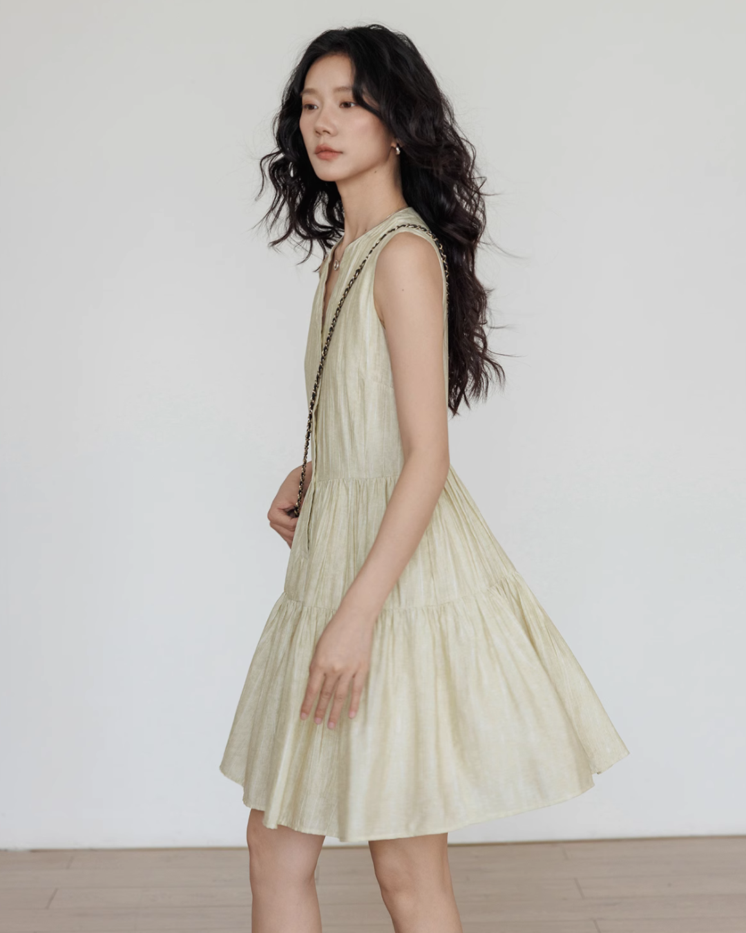 Key Neck Chiffon Sleeveless Dress VAS0118