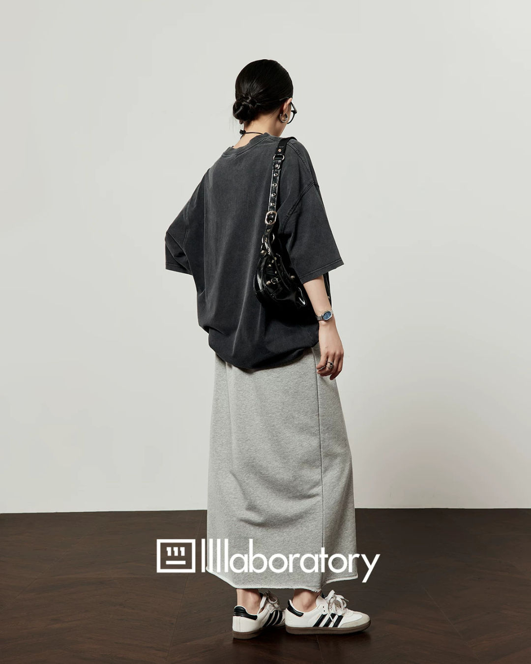Vintage Print Short-Sleeve T-Shirt / Sweat Long Skirt LLA0653