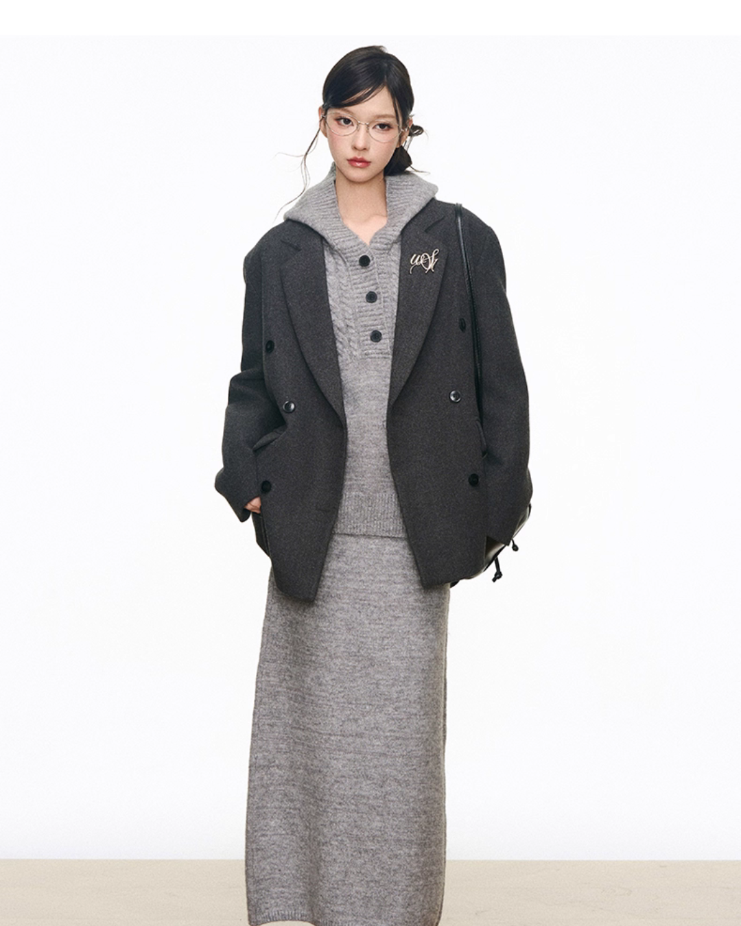 Tailored Jacket / Half-Button Long Sleeve Top / Knit Skirt