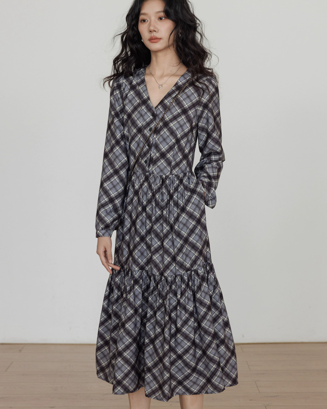 V-Neck Paid Long Dress VAS0161