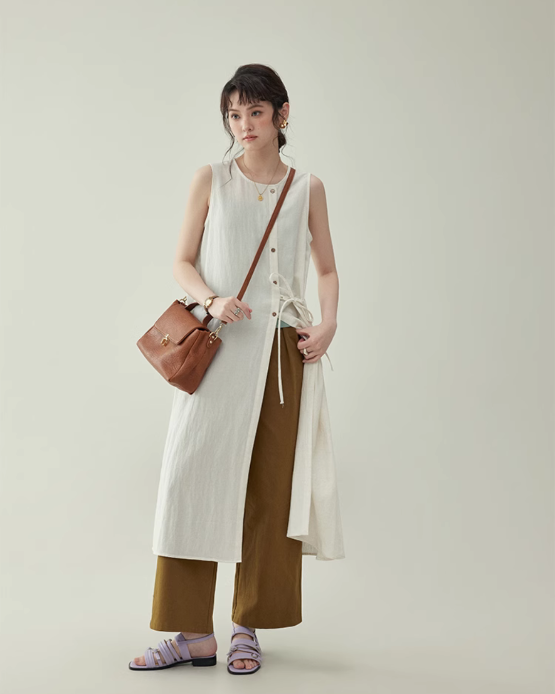 Natural Sleeveless Dress AMU0040