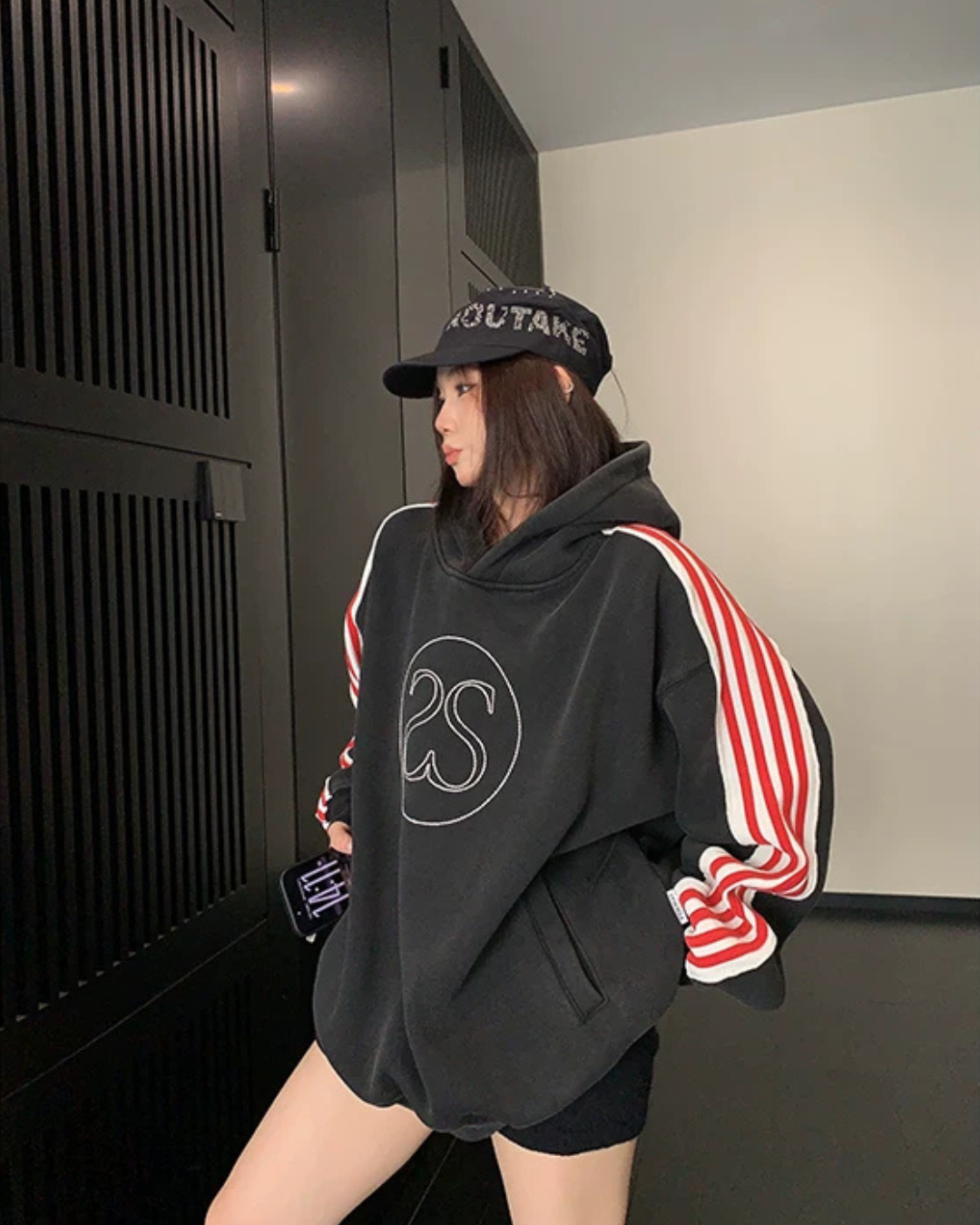 Three Stripes Sweat Hoodie YLS1068