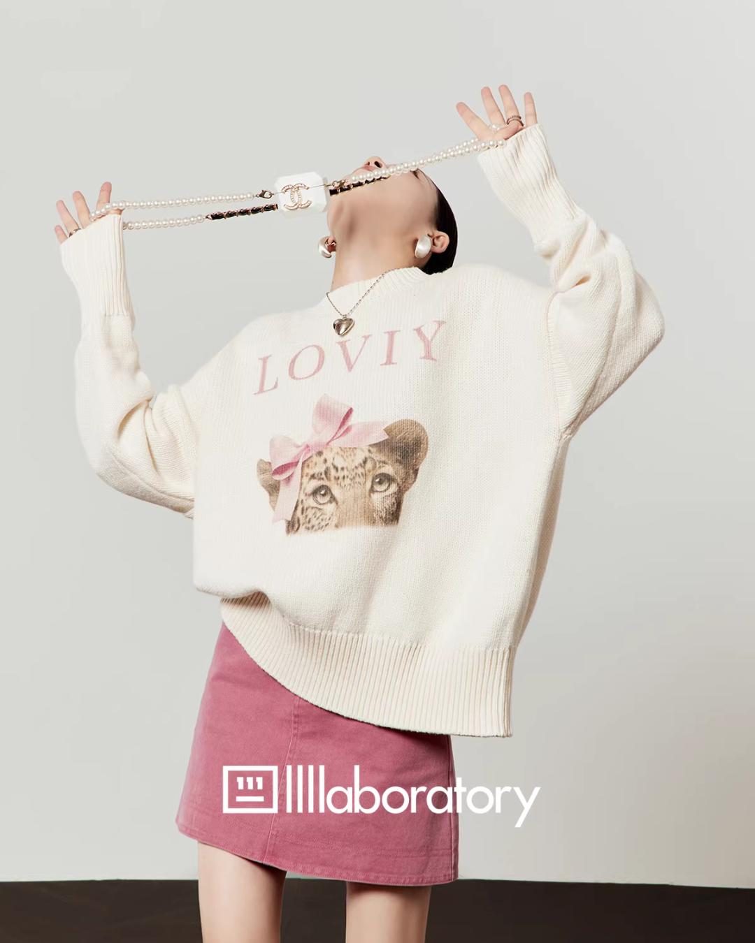 Tiger Loose Knit Top / Pink Mini Skirt LLA0617