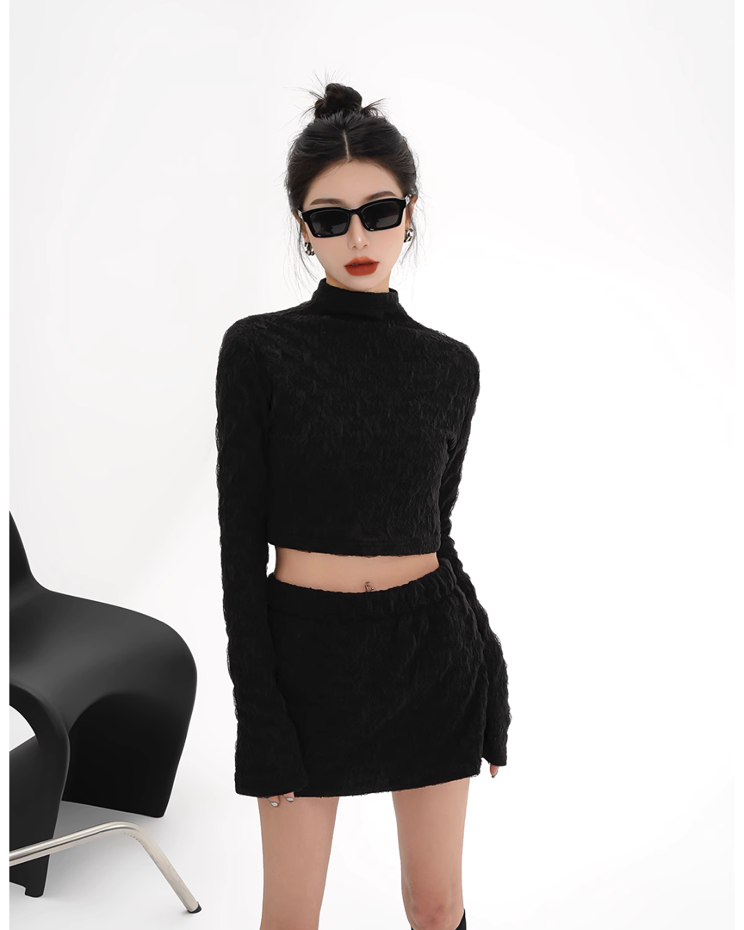 Cropped Mock Neck Tops / Trapezoidal Mini Skirt SRS0270