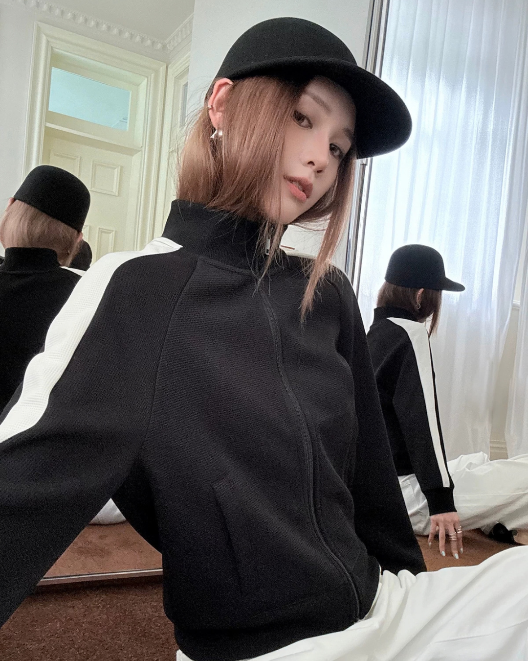 Contrast Sideline Zip Track Jacket WWP0016