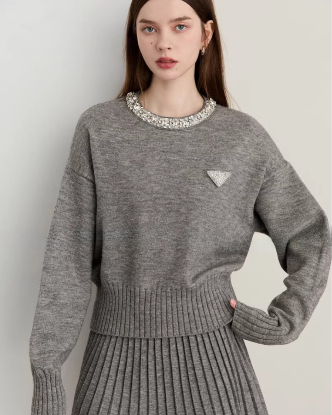 Sparkling Collar Knit Top / Knit Pleated Skirt DPY0075