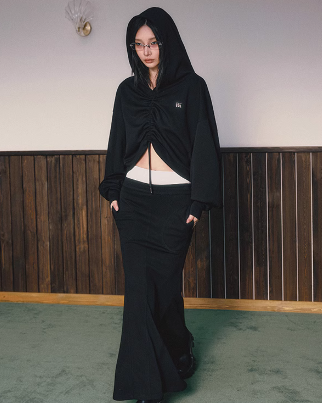 Shearled Cropped Hoodie / Mermaid Long Skirt IMC0037