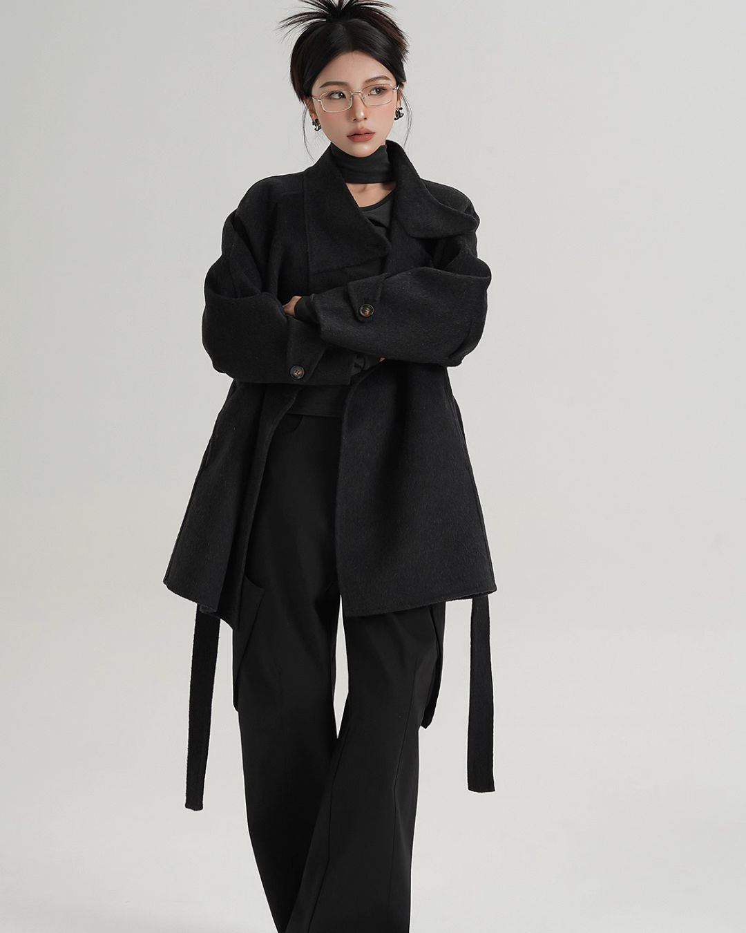 Half Turtleneck Black Coat SRS0320