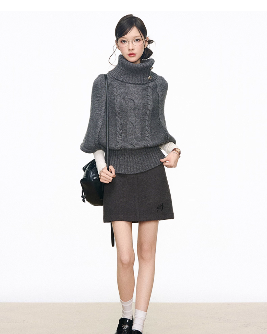 High-Neck Knit Top / Mini Skirt / Tight Long Dress / High-Neck Long Sleeve T-Shirt WEO0070